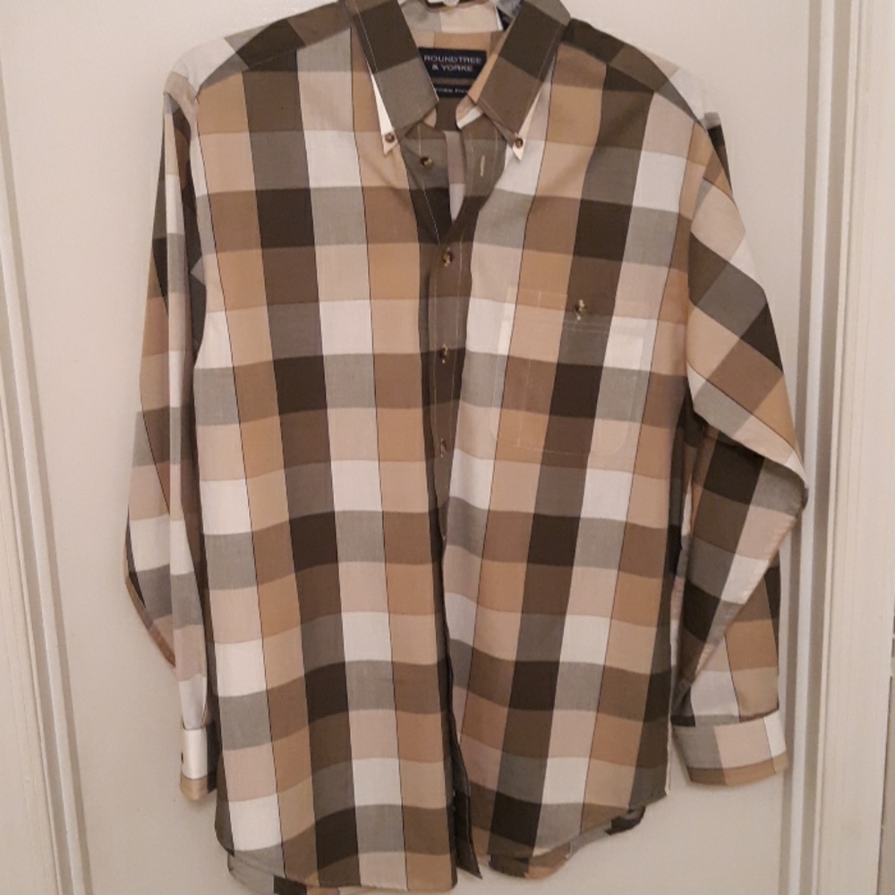 Roundtree & Yorke dress  shirt